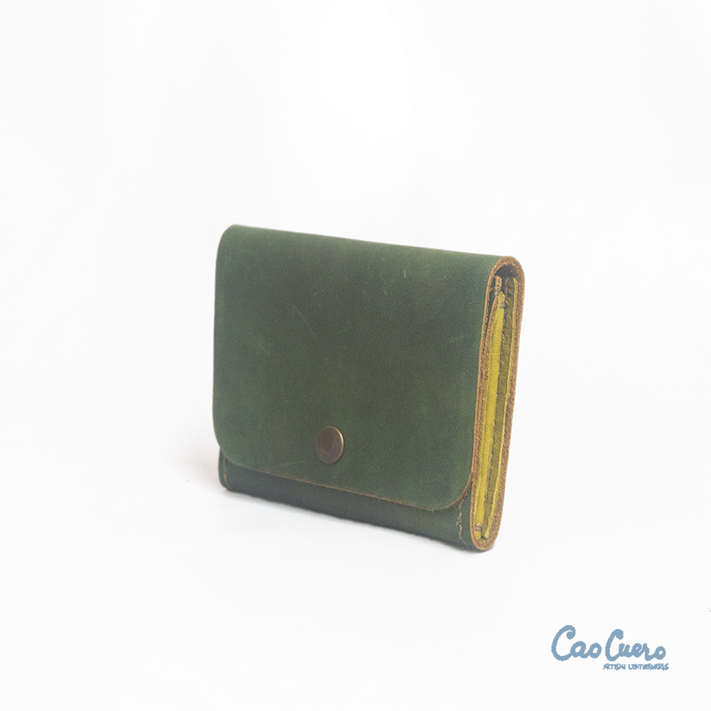 fatale-000020-side fatale-000020-side